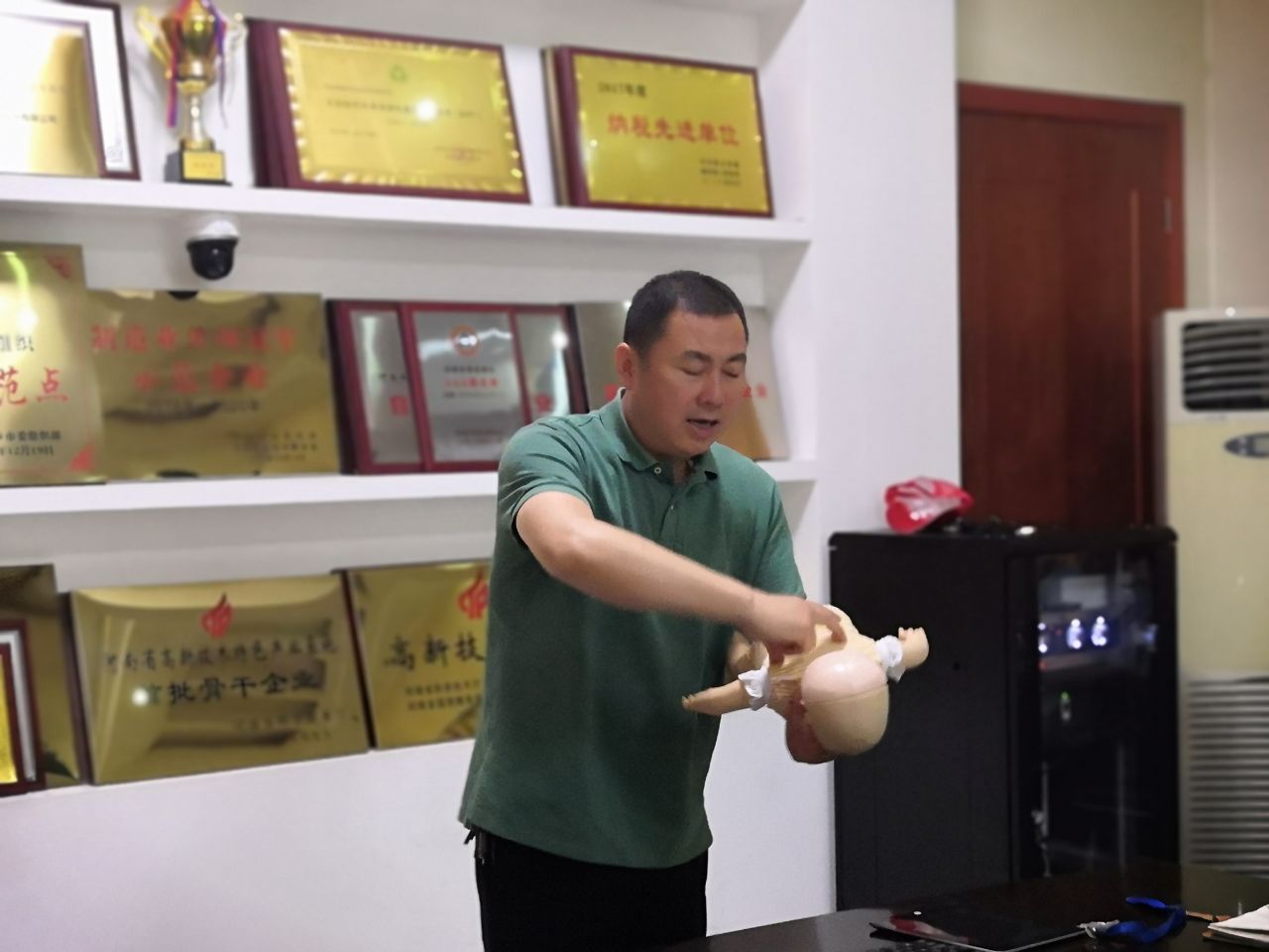 Öйú¡¤9091ÃÀ¸ß÷(¹É·Ý)ÓÐÏÞ¹«Ë¾-¹Ù·½ÍøÕ¾